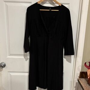 H&M Black V-Neck Three-Quarter Sleeve Dress